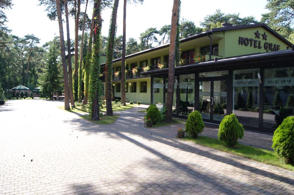 Hotel Graf Łask Exterior foto