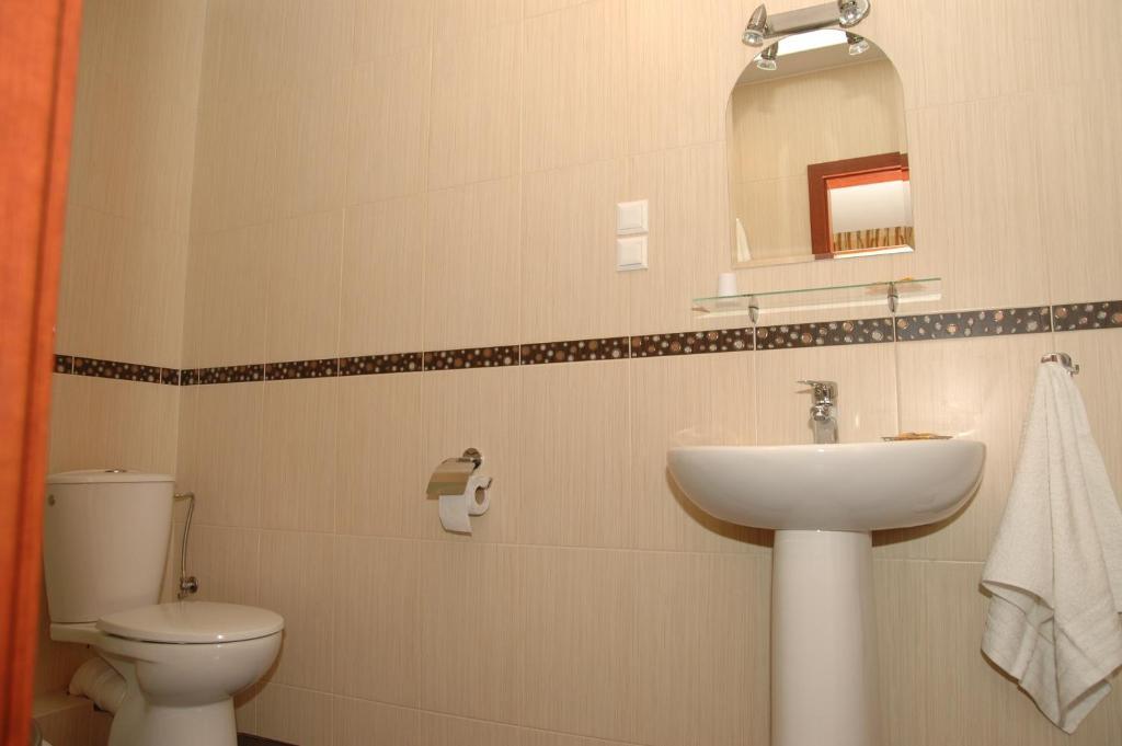 Hotel Graf Łask Habitación foto
