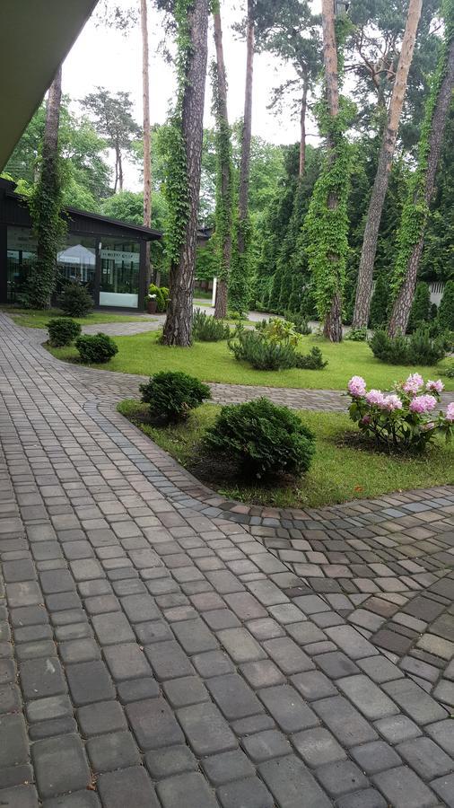 Hotel Graf Łask Exterior foto